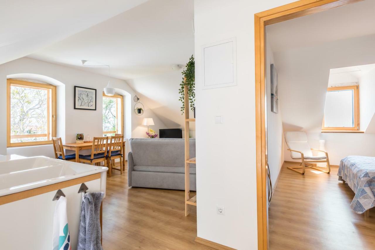 Waterview Apartments Mimice Esterno foto